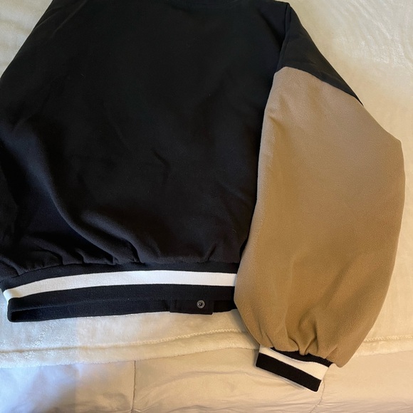 boohoo Patch Letter Oversized Varsity Jacket - Black - Women’s Size 10 - Picture 5 of 12